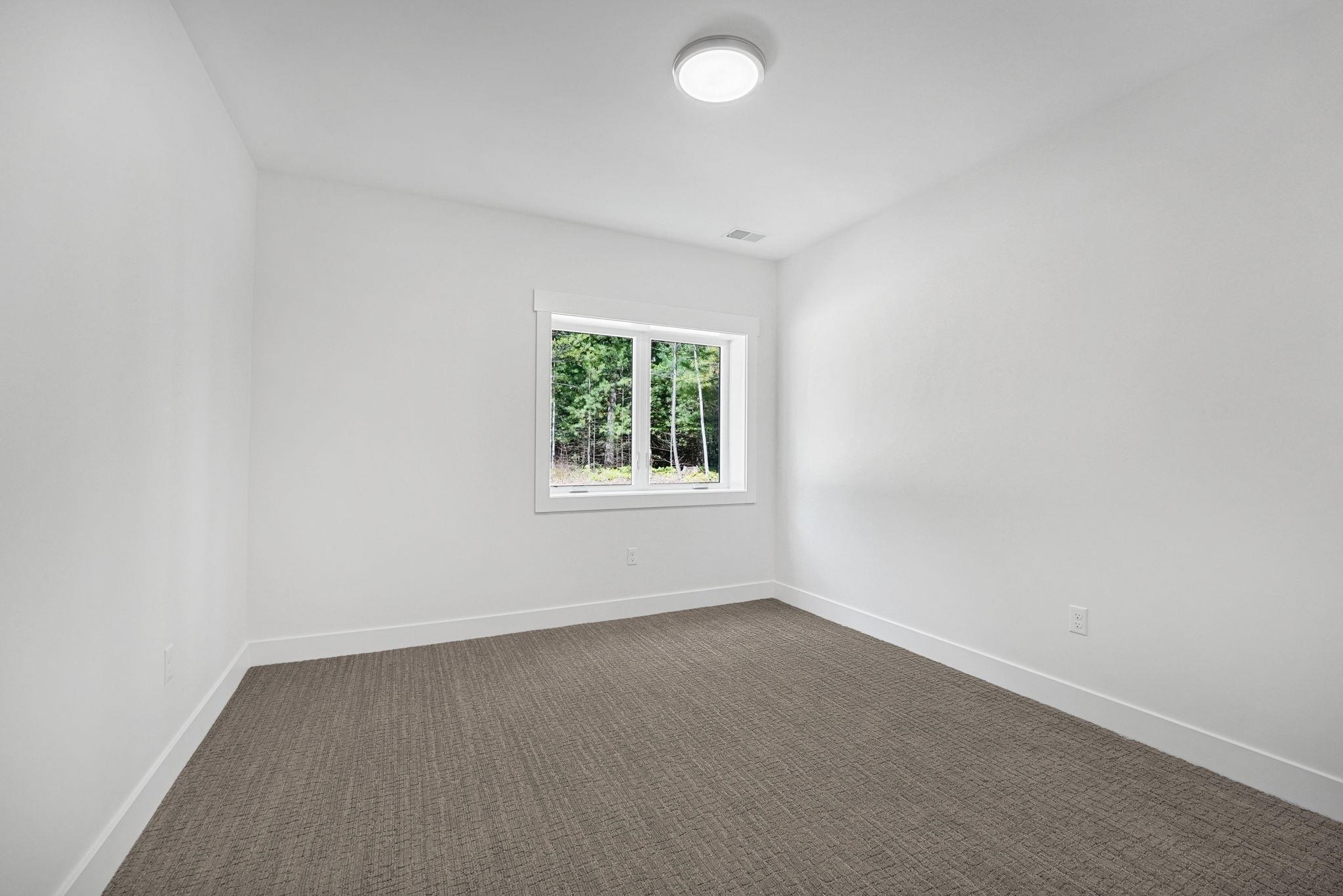 2266 Arbutus Ridge Drive Traverse City, MI 49696 - Photo 22 of 39