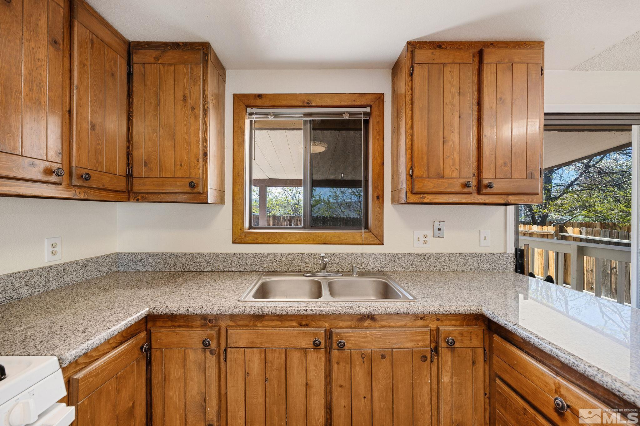 13021 Exinite Drive Reno, NV 89506 - Photo 7 of 37 Photo 7