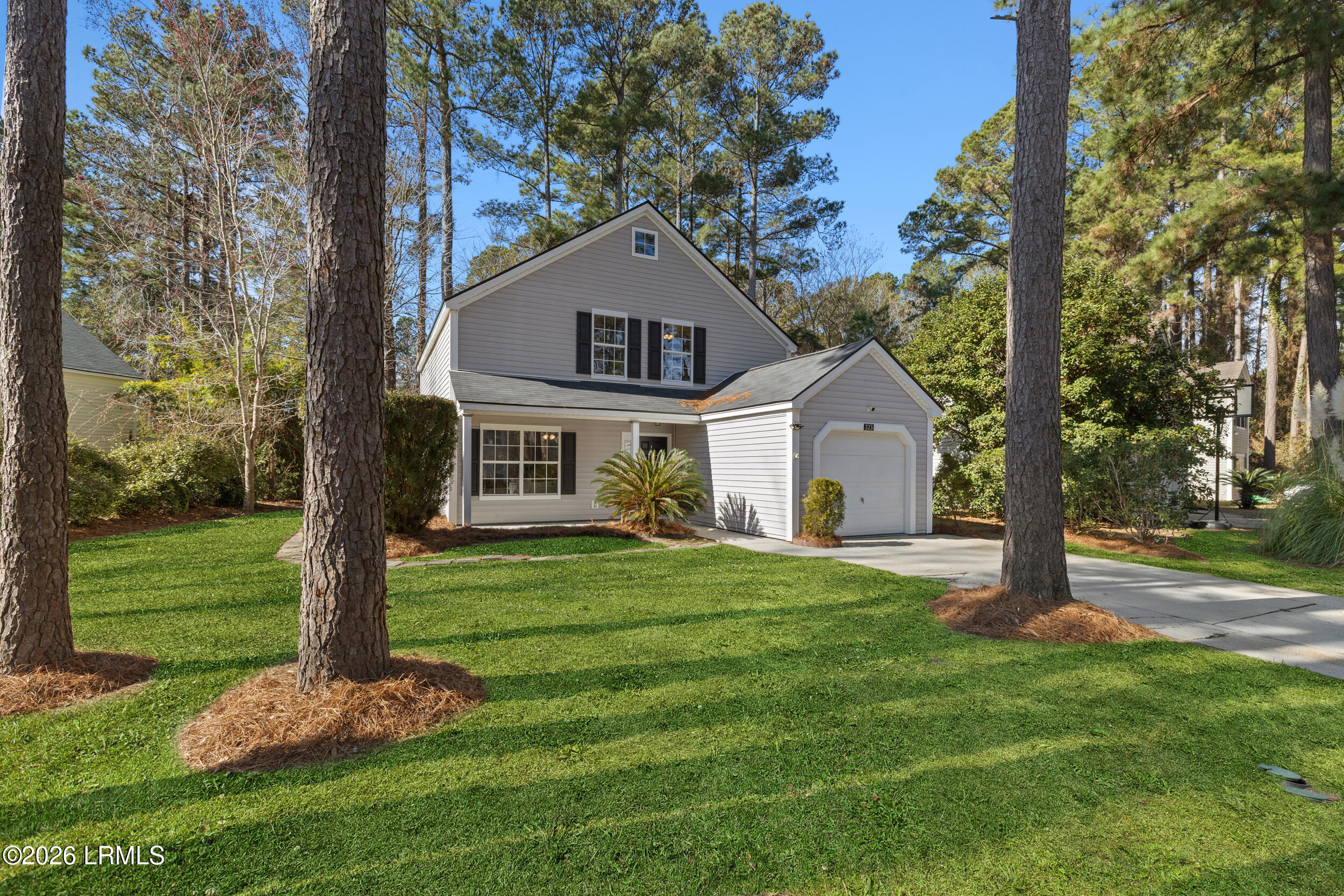 323 mill-pond rd-003