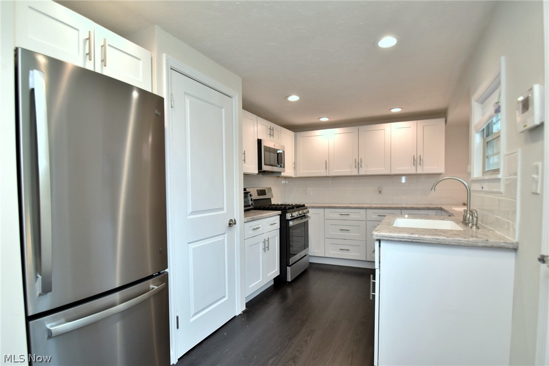 3791 Berkeley Road Cleveland Heights, OH 44118 - Photo 11 of 32 Gallery Image 11