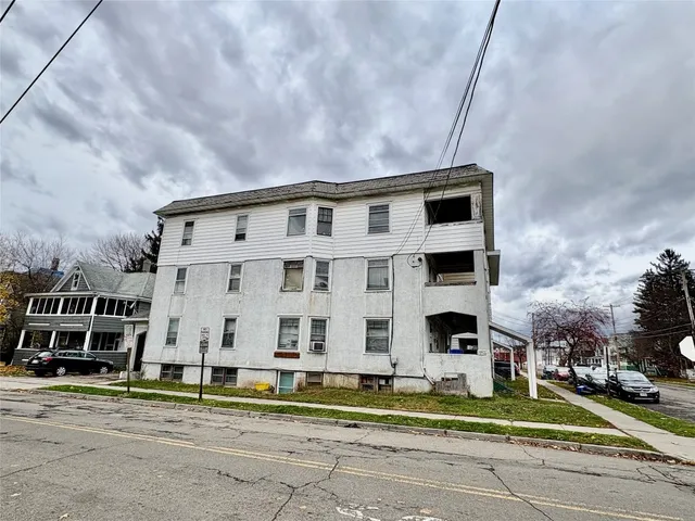 $275,000 | 24 Lincoln Avenue, Endicott, NY 13760