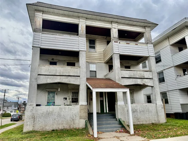 $275,000 | 24 Lincoln Avenue, Endicott, NY 13760