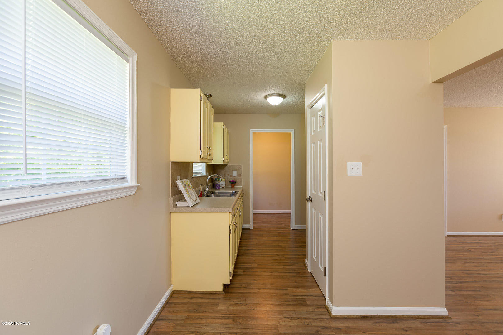 75 Markus Lane Clinton, NC 28328 - Photo 10 of 25 75 Markus Ln Clinton NC 28328-11