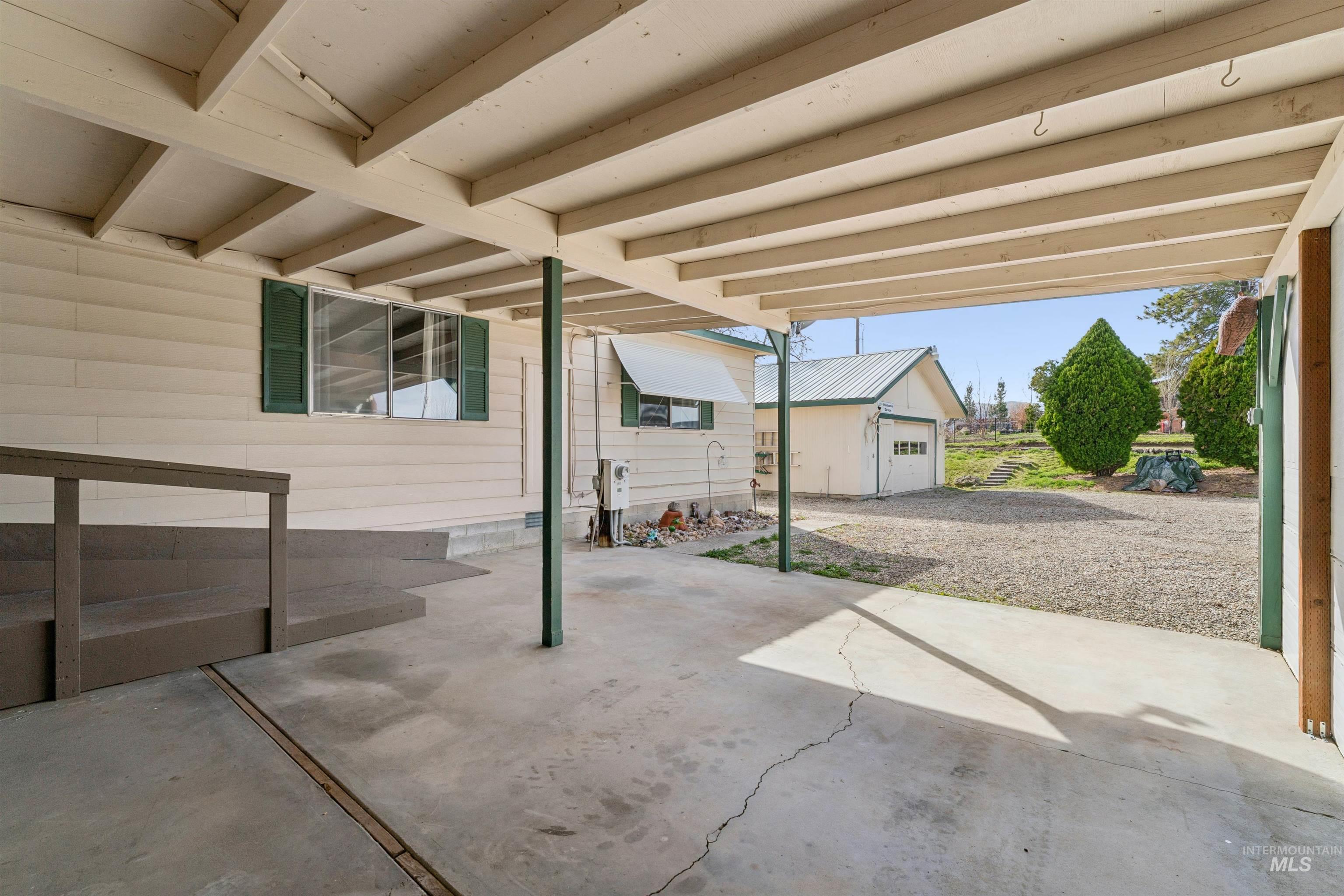 5315 Montour Road Emmett, ID 83617 - Photo 4 of 35