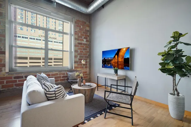 $1,995 | 521 South 7th Street, Unit 602, Minneapolis, MN 55415