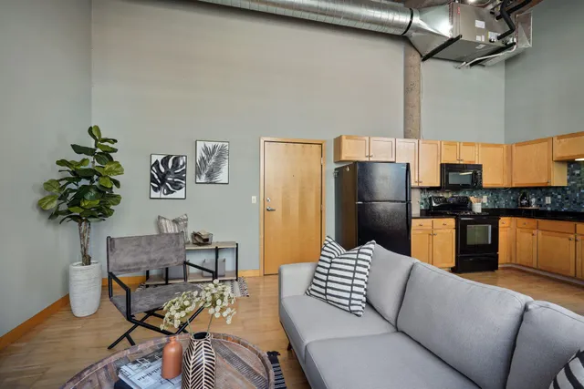 $1,995 | 521 South 7th Street, Unit 602, Minneapolis, MN 55415