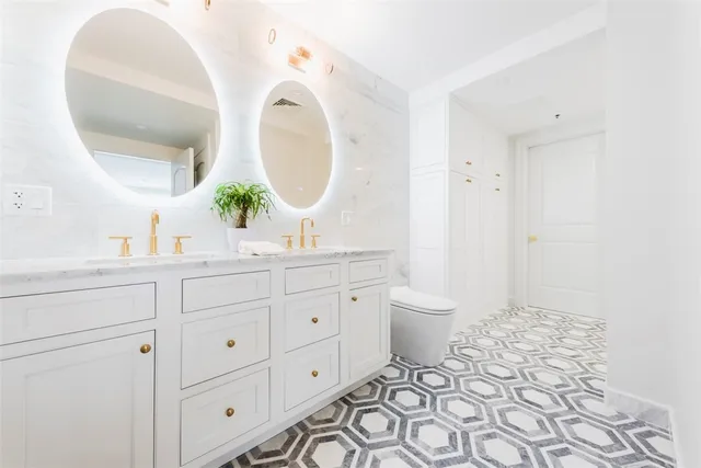 $1,950,000 | 10 Brown & Howard, Unit 101, Newport, RI 02840