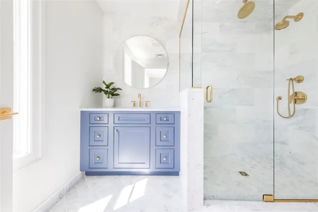 $1,950,000 | 10 Brown & Howard, Unit 101, Newport, RI 02840