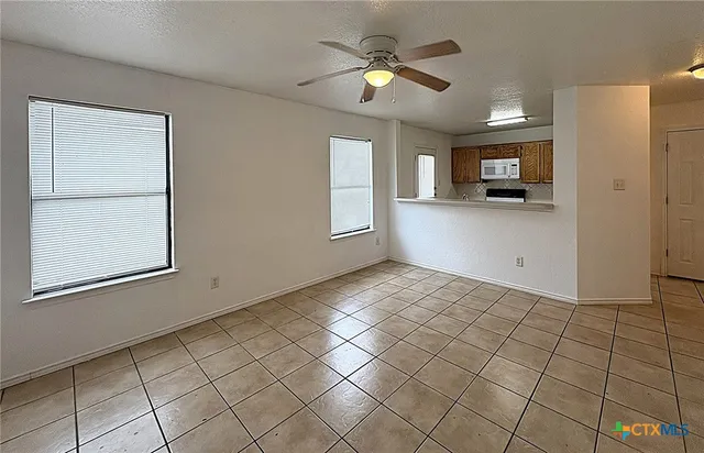 $1,095 | 931 Rosewood Drive, Unit A, Harker Heights, TX 76548