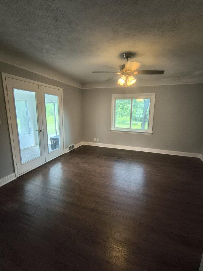 6277 Corunna Road Flint, MI 48532 - Photo 24 of 44 I1r3Bz4YSWKIyzZNkfLsRQ