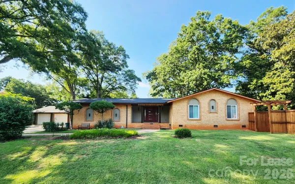 $3,400 | 5745 Riviere Drive, Charlotte, NC 28211
