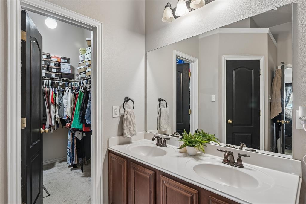 702 Sendero Road Arlington, TX 76002 - Photo 36 of 40 Gallery Image 36