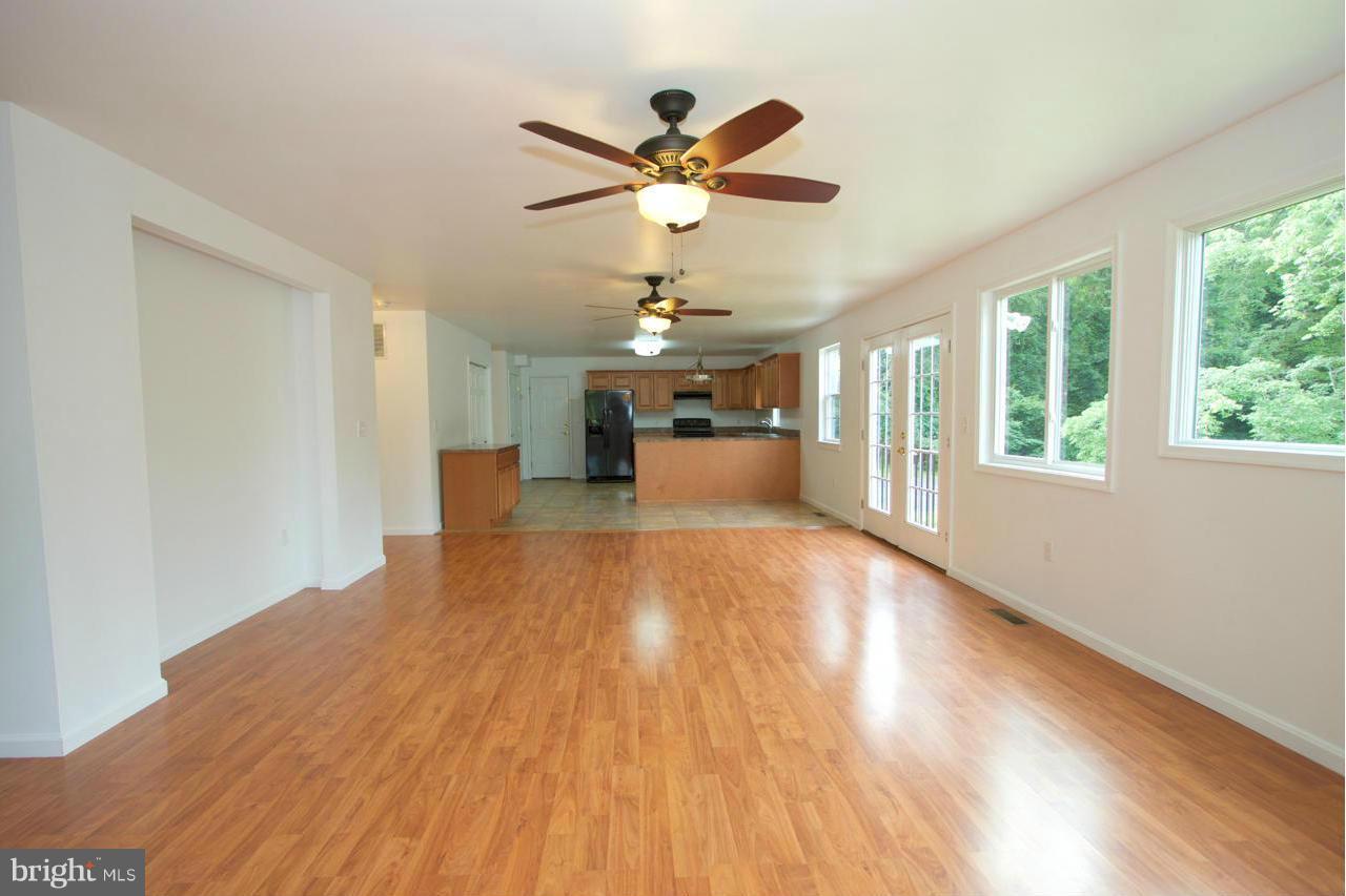 2403 Jerusalem Road Joppa, MD 21085 - Photo 12 of 27 Living Room 3