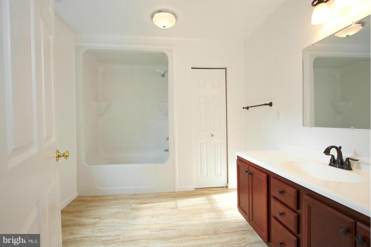 2403 Jerusalem Road Joppa, MD 21085 - Photo 17 of 27 Second Floor Bath