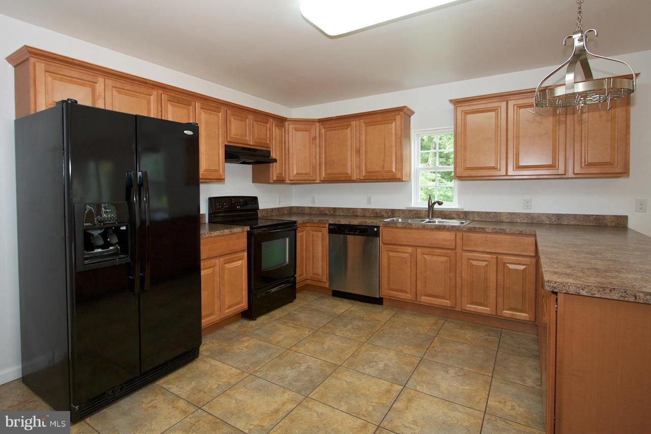 2403 Jerusalem Road Joppa, MD 21085 - Photo 9 of 27 Kitchen 2