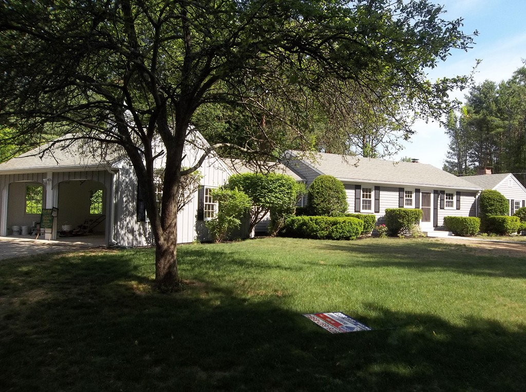 20 Ledge Road Haverhill, MA 01830 - Photo 3 of 13 Gallery Image 3