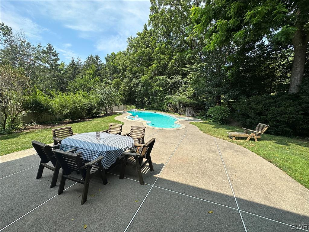 1740 Valley Forge Road Allentown, PA 18104 - Photo 34 of 40 Gallery Image 34