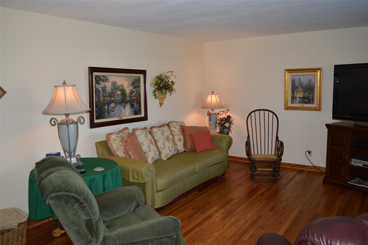 14700 Cleveland Road Granger, IN 46530 - Photo 4 of 35 Gallery Image 4