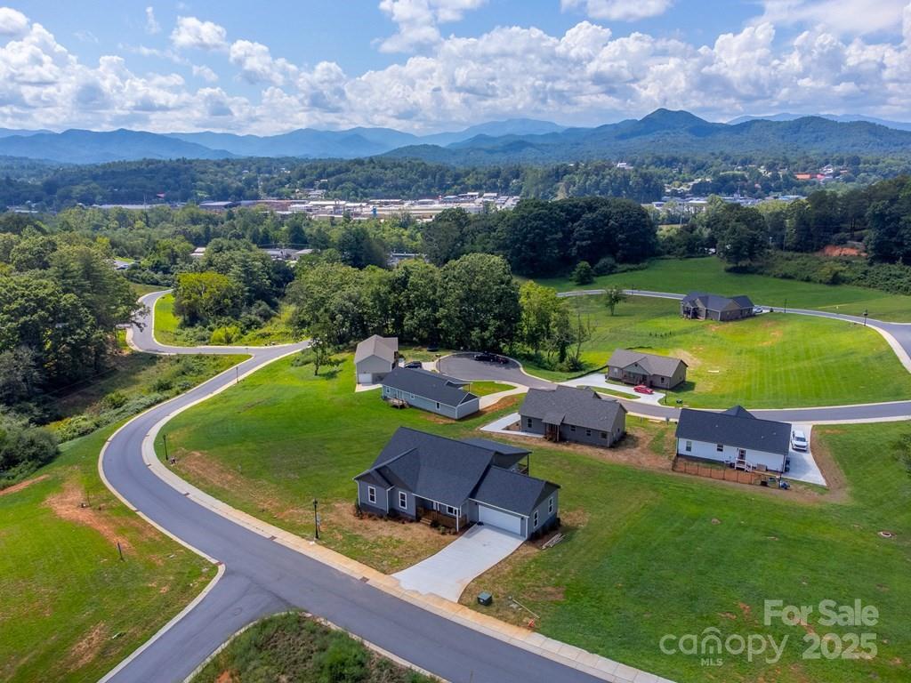 381 Scenic Rdg Circle Franklin, NC 28734 - Photo 46 of 47