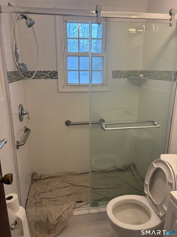 $2,400 | 21 River Place, Unit 3, Stamford, CT 06907