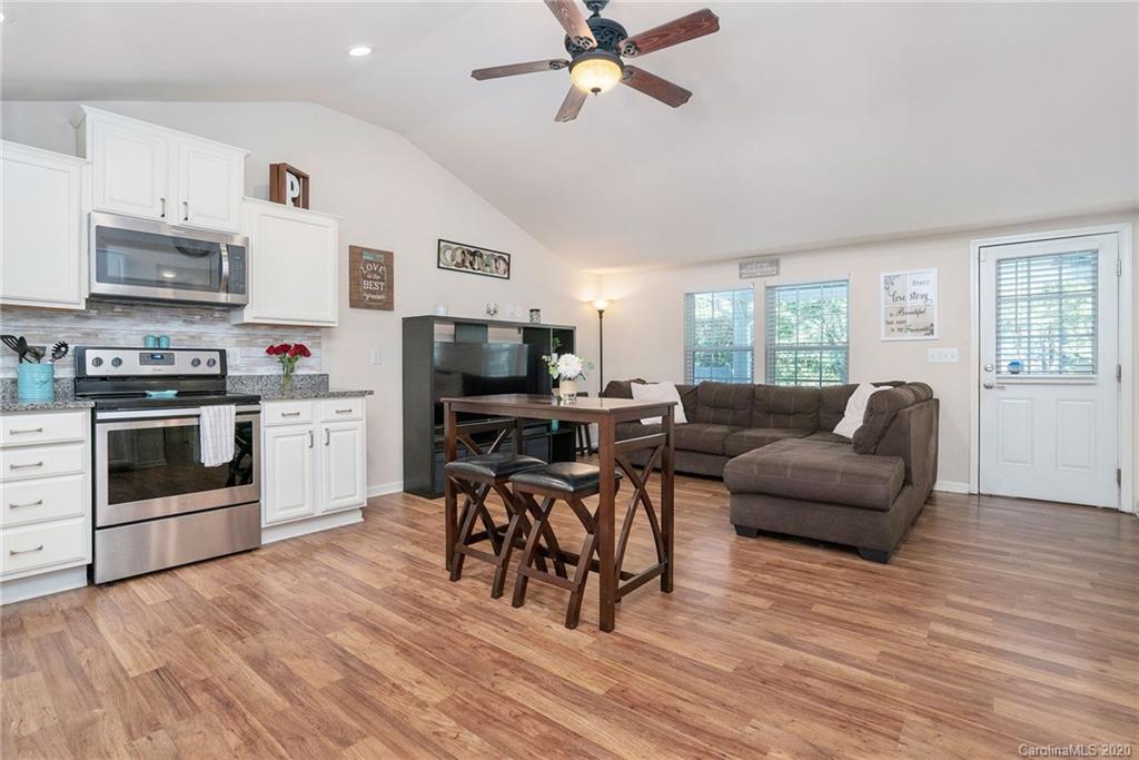 1485 Hensley Road Fort Mill, SC 29715 - Photo 9 of 24 Gallery Image 9