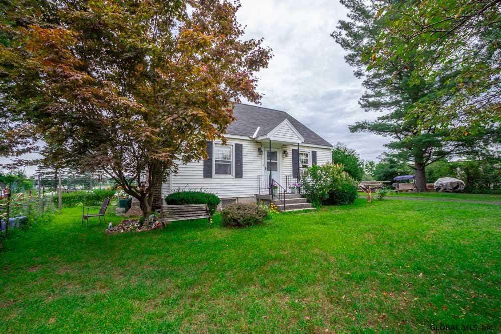 123 Wade Road Colonie, NY 12110 - Photo 2 of 29 Photo 2