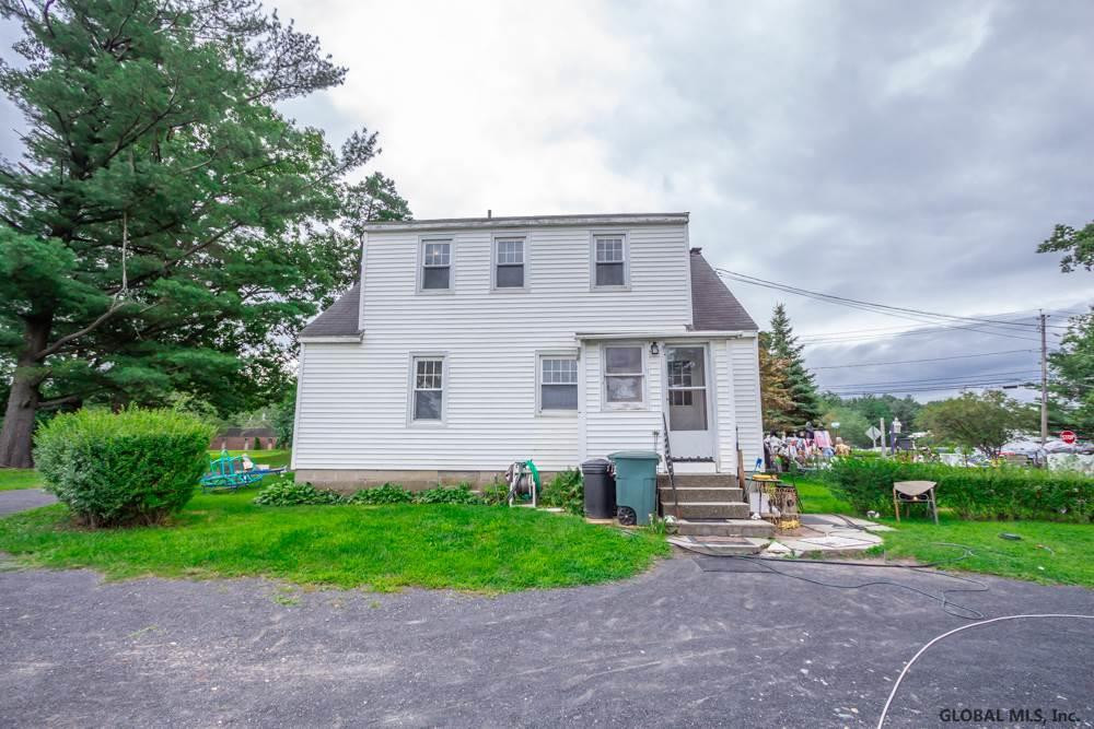 123 Wade Road Colonie, NY 12110 - Photo 4 of 29 Photo 4