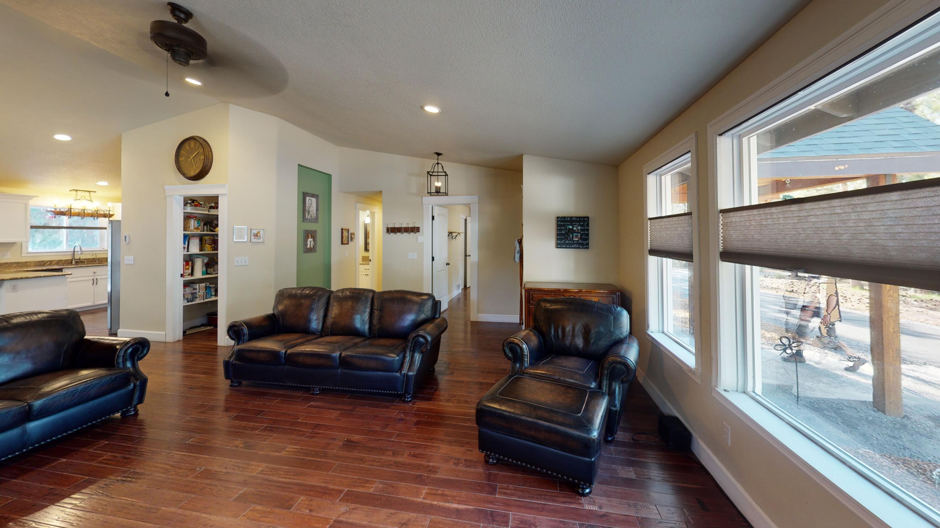 15647 Cornell Road La Pine, OR 97739 - Photo 13 of 40 15647-Cornell-Dr-Living-Room(2)