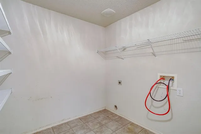 a view of a back yard of the house