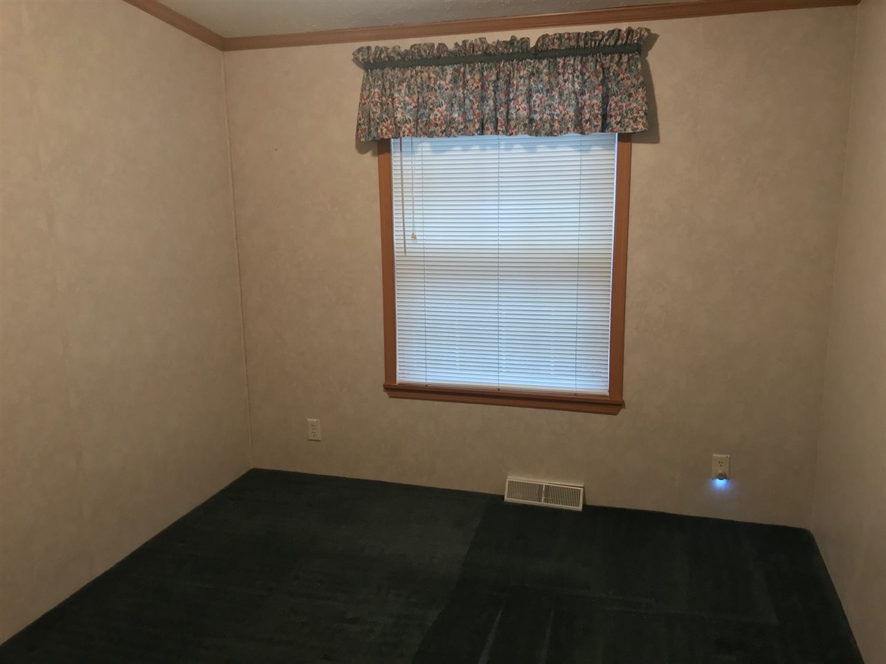 6198 Bittersweet Road Spencer, IN 47460 - Photo 11 of 13