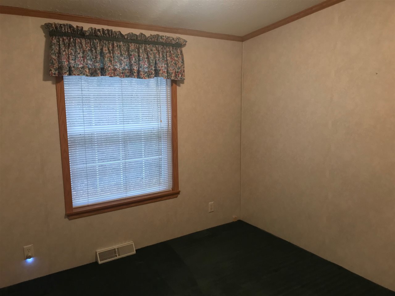 6198 Bittersweet Road Spencer, IN 47460 - Photo 12 of 13