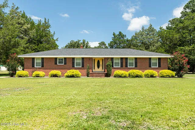$280,000 | 6778 Albert Street, Dublin, NC 28337
