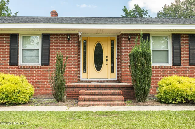 $280,000 | 6778 Albert Street, Dublin, NC 28337