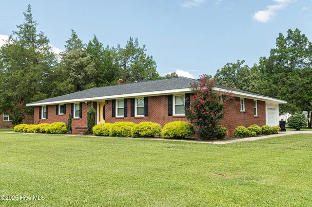 $280,000 | 6778 Albert Street, Dublin, NC 28337