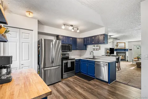 $395,000 | 6738 South Independence Street, Littleton, CO 80128