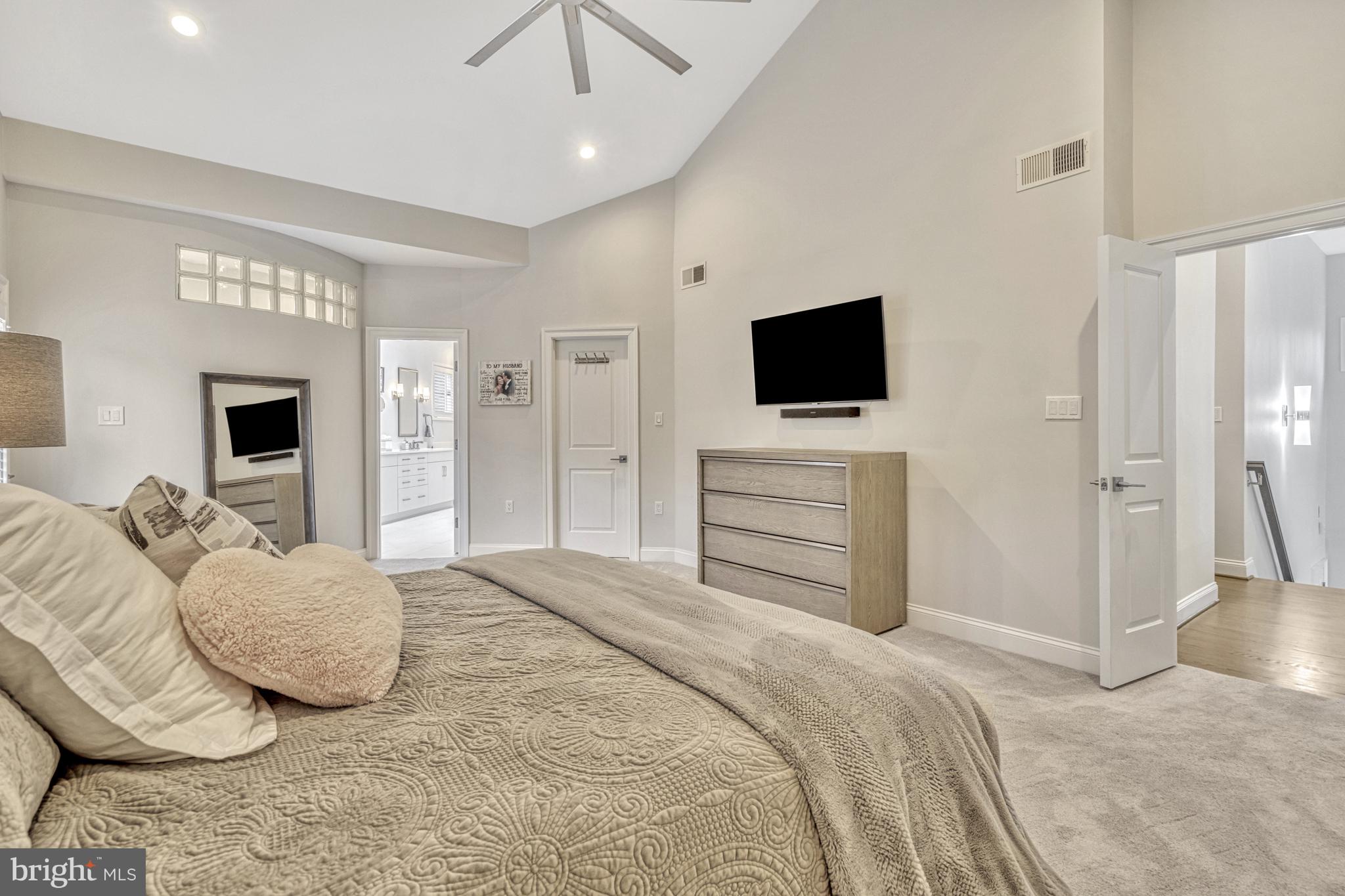 11577 Greenwich Point Road Reston, VA 20194 - Photo 20 of 49