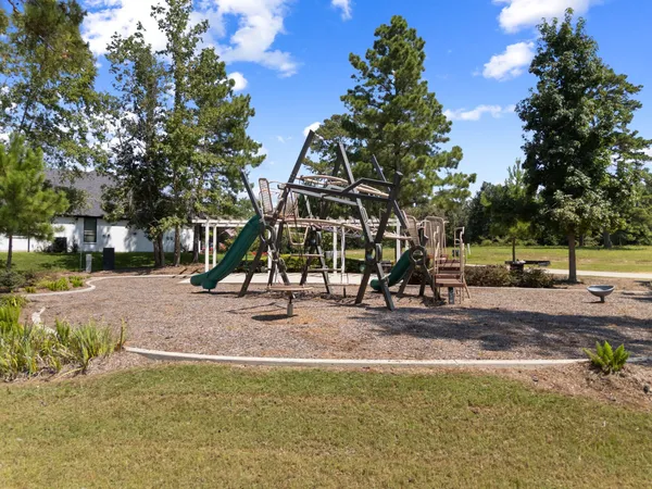 $3,000 | 522 Black Bronco Road, Magnolia, TX 77354