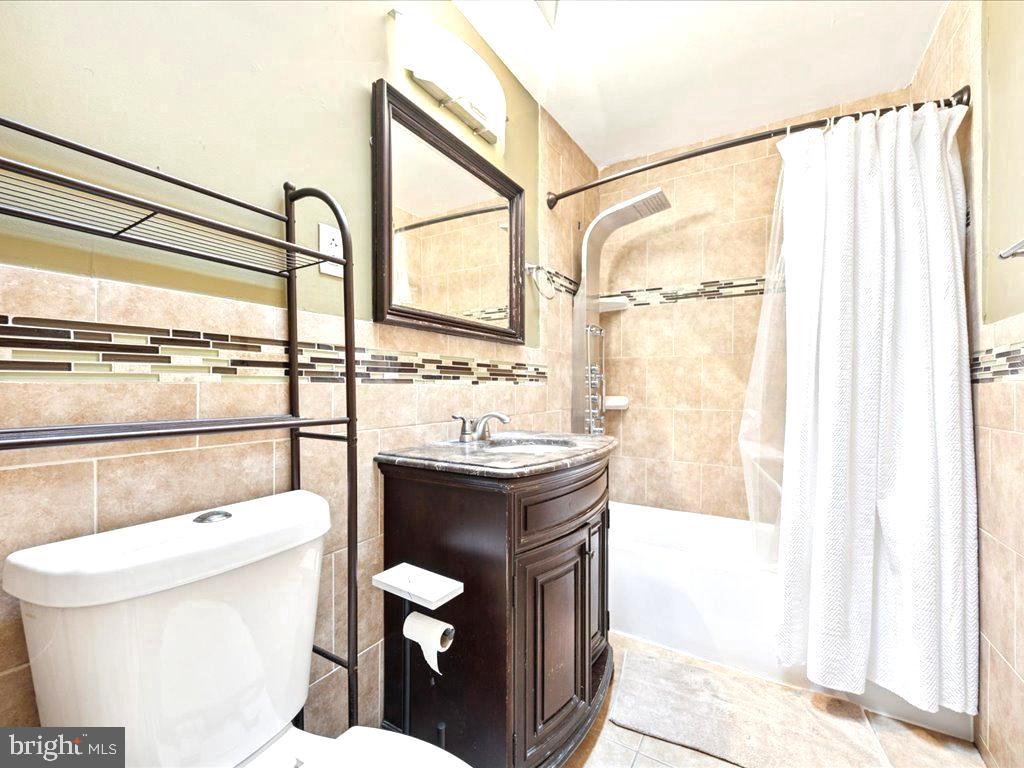 7251 Bradford Road Upper Darby, PA 19082 - Photo 9 of 39 Updated Bathroom w Luxury Shower head