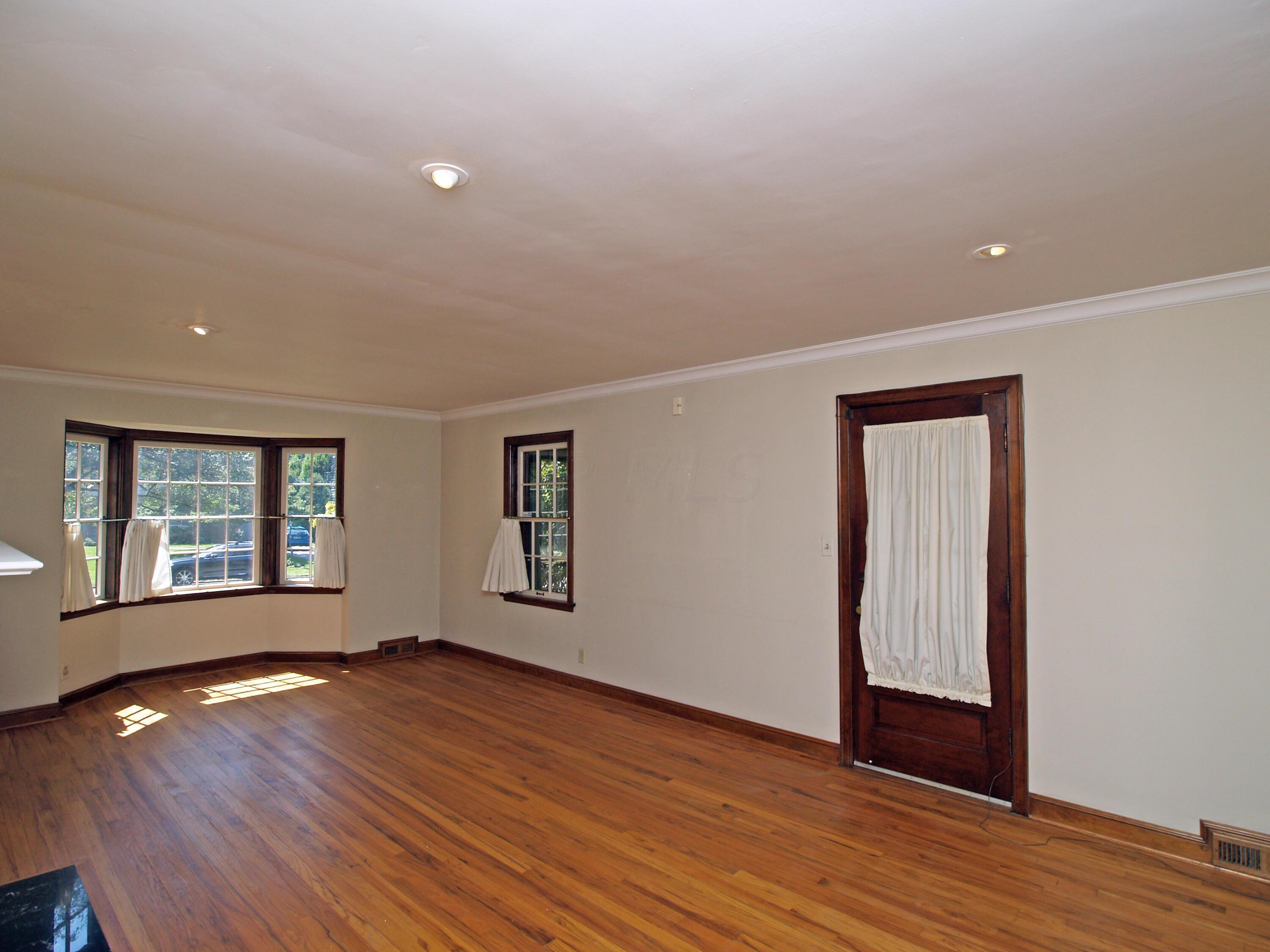 162 West Cooke Road Columbus, OH 43214 - Photo 14 of 54 Gallery Image 14