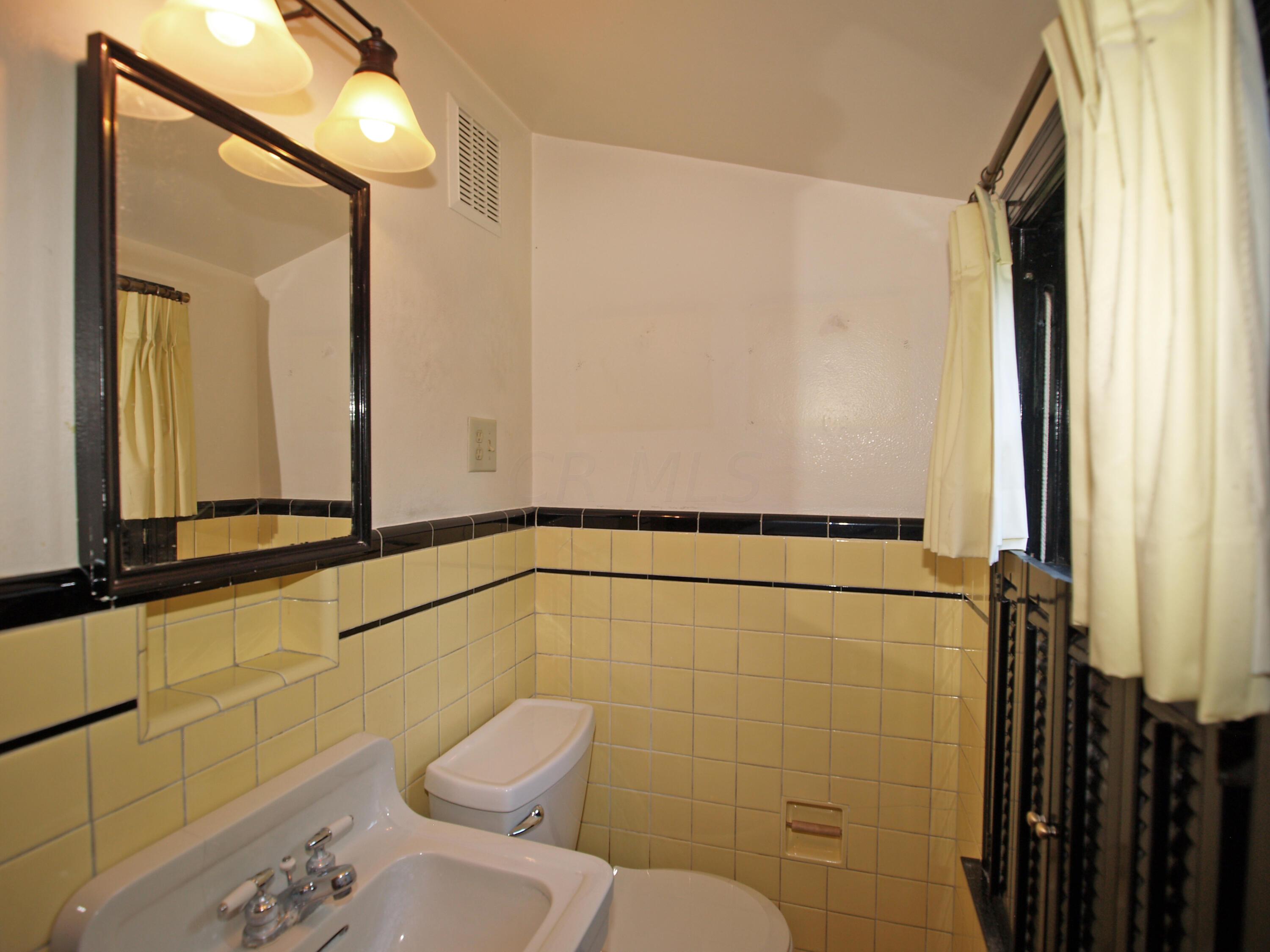 162 West Cooke Road Columbus, OH 43214 - Photo 24 of 54 Gallery Image 24