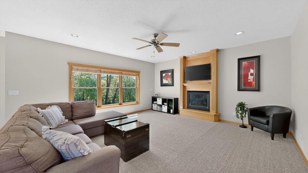1526 Monterey Lane Southwest Rochester, MN 55902 - Photo 16 of 62