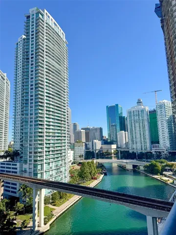 $459,900 | 690 Southwest 1st Court, Unit 1709, Miami, FL 33130