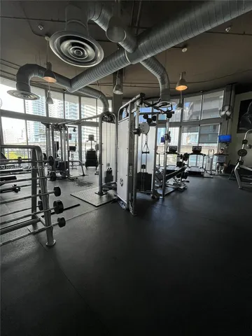 $459,900 | 690 Southwest 1st Court, Unit 1709, Miami, FL 33130