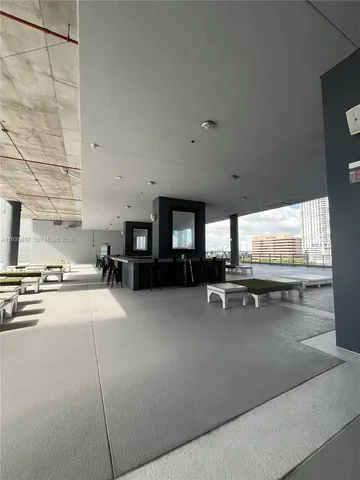 $459,900 | 690 Southwest 1st Court, Unit 1709, Miami, FL 33130