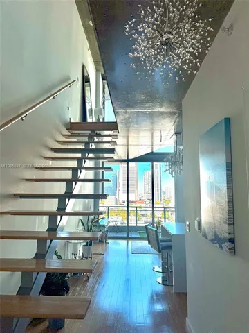 $459,900 | 690 Southwest 1st Court, Unit 1709, Miami, FL 33130