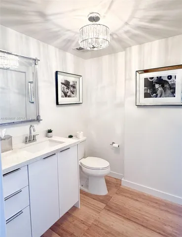 $459,900 | 690 Southwest 1st Court, Unit 1709, Miami, FL 33130