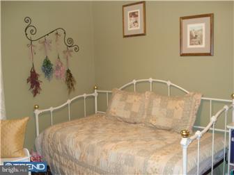 602 Warwick Road Magnolia, NJ 08049 - Photo 3 of 12 Gallery Image 3