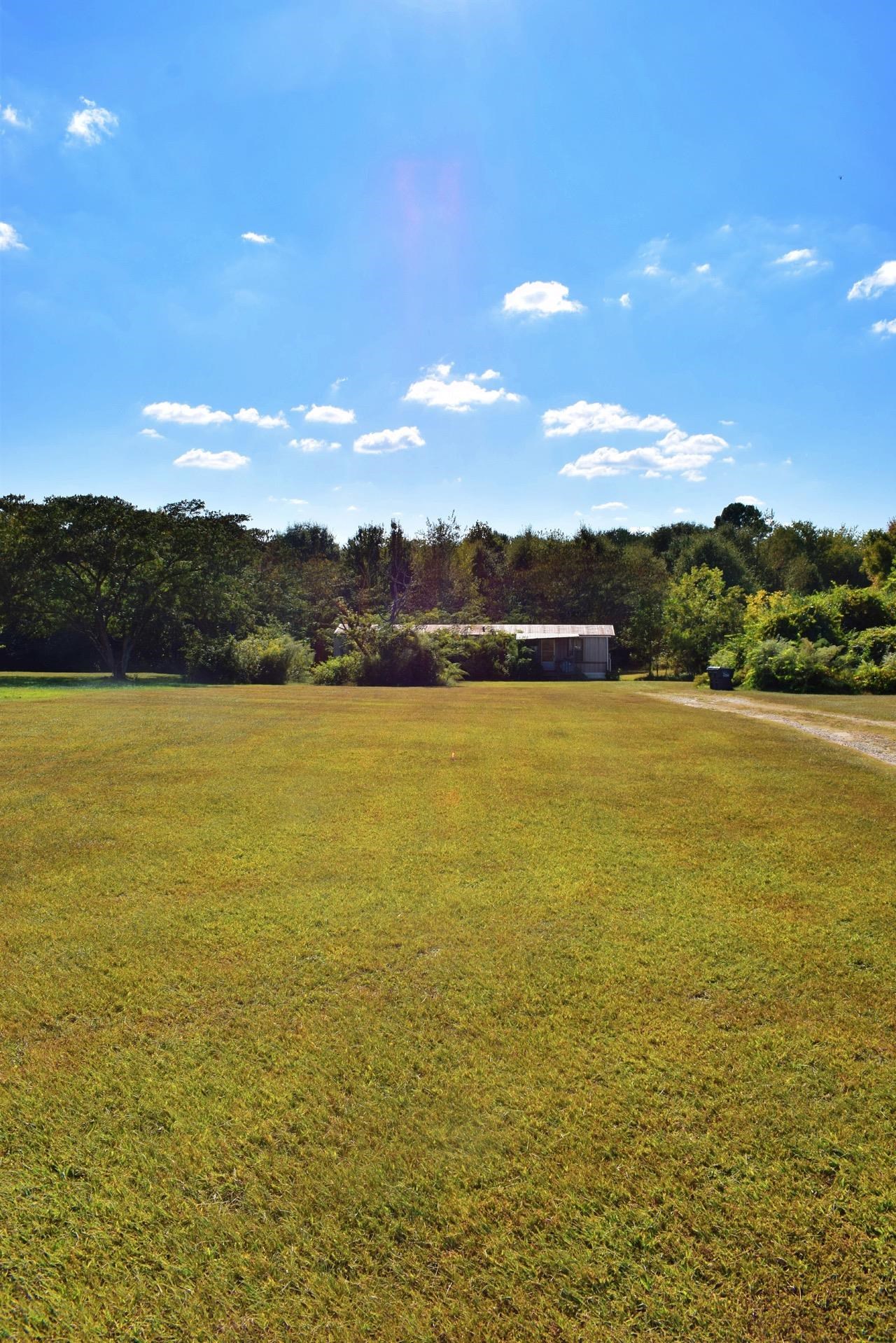 164 Cooper Road Campobello, SC 29322 - Photo 3 of 27