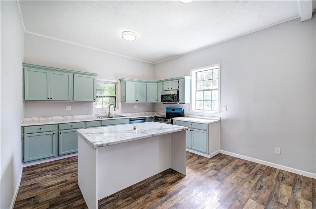 306 Cave Spring Street Southwest Rome, GA 30161 - Photo 6 of 37