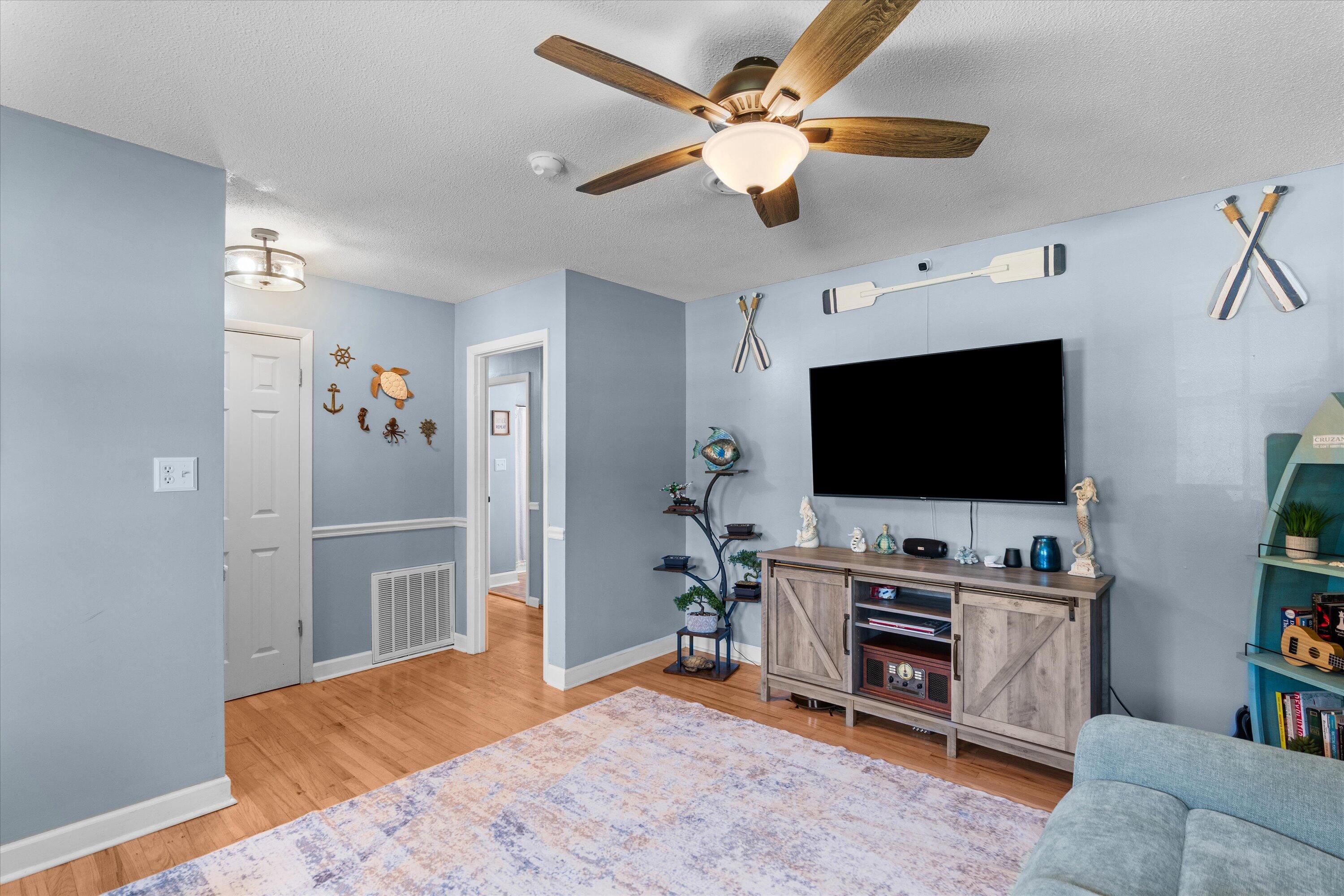 3560 Revere Road Augusta, GA 30907 - Photo 11 of 45 Living Room 3